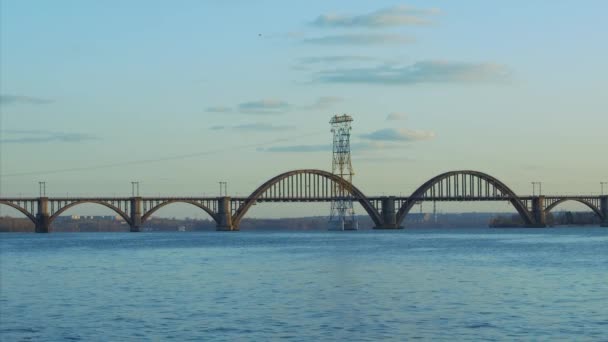 Merefo Kherson Railway Bridge Rio Dnieper Dnepropetrovsk Dnieper Pôr Sol — Vídeo de Stock
