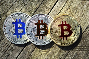Bitcoins.Blockchain teknoloji, bitcoin incelemesi kavramı. Dünya çapında cryptocurrency ve dijital ödeme sistemi için kavramsal görüntü.
