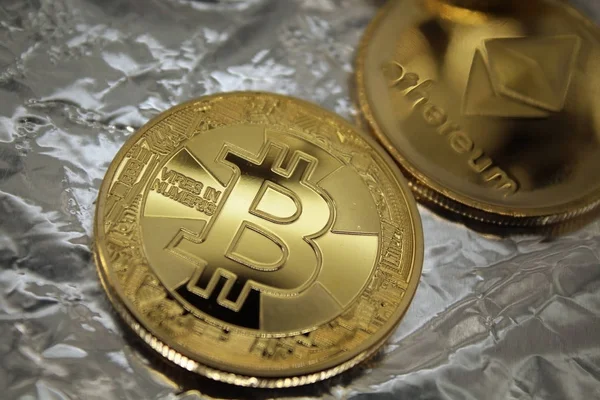 Bitcoin Und Äthereum Cryptocurrency Neues Virtuelles Geld — Stockfoto