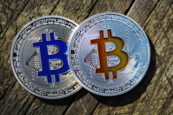 Bitcoins.Silver Bitcoins makro vurdu. Blockchain teknoloji.