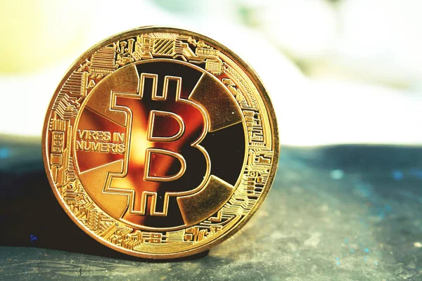 Physischer Bitcoin Krypto Currency Mining Und Trading Konzept Stockbild