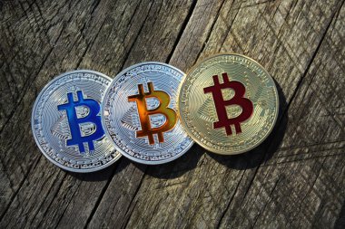 Fiziksel sikke Bitcoin (Btc) dijital cryptocurrency kümesi.