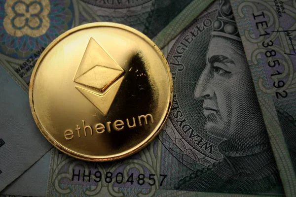 Fysieke Versie Van Ethereum Coin Ether Eth Crypto Munt Pools — Stockfoto