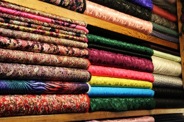 Turkse Textielverkoop Grote Bazaar Istanbul Turkije — Stockfoto