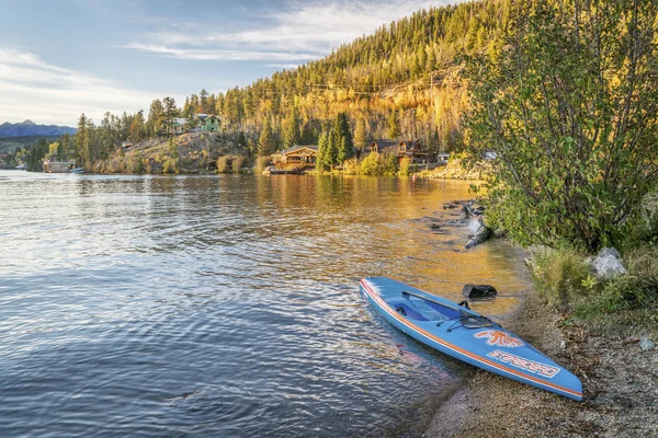 Carreras de estribor de pie paddleboard — Foto de Stock