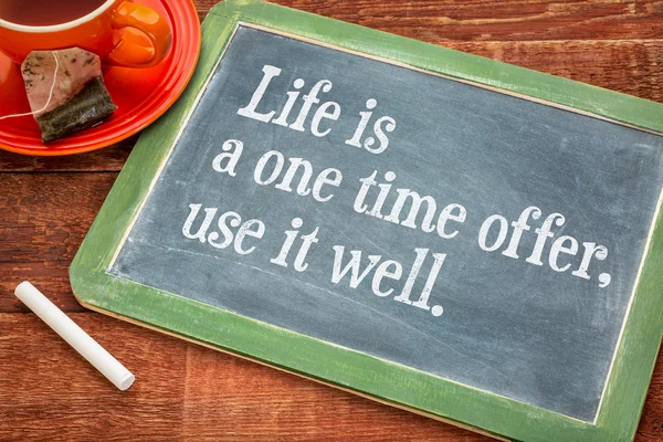 Life is one time offer, use it well — Stock Photo, Image