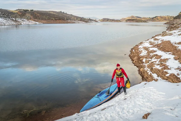 Winter Stand Up Paddling im Colorado — Stockfoto