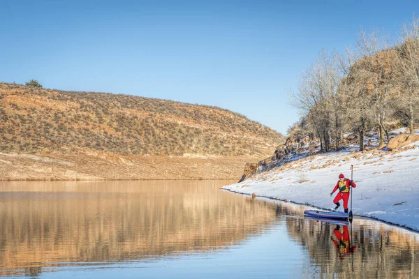 Inverno stand up paddling in Colorado — Foto Stock
