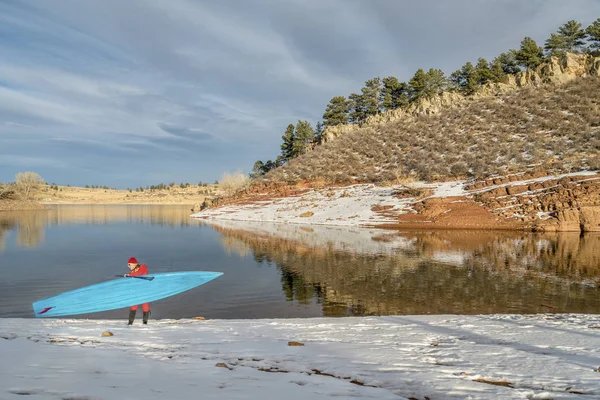 Winter Stand Up Paddling im Colorado — Stockfoto