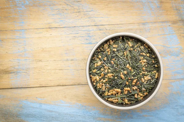 Genmaicha groene thee met geroosterde rijst — Stockfoto