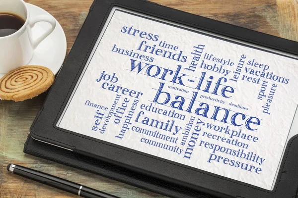 Work Life Balance Word Cloud auf dem Tablet — Stockfoto