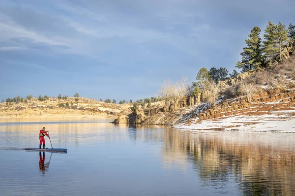 Inverno stand up paddling in Colorado — Foto Stock
