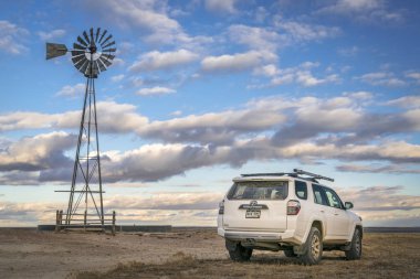 Toyota 4Runner SUV in Pawnee National Grassland clipart