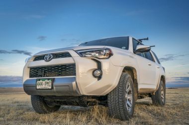 Toyota 4runner cipin içinde Pawnee Ulusal otlak