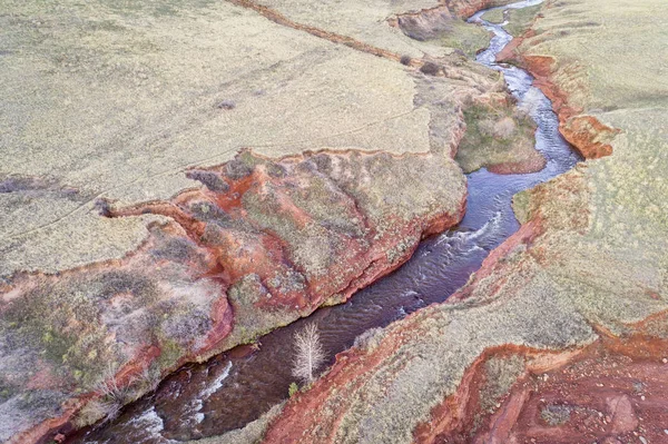 Riacho rápido no sopé do Colorado - vista aérea — Fotografia de Stock