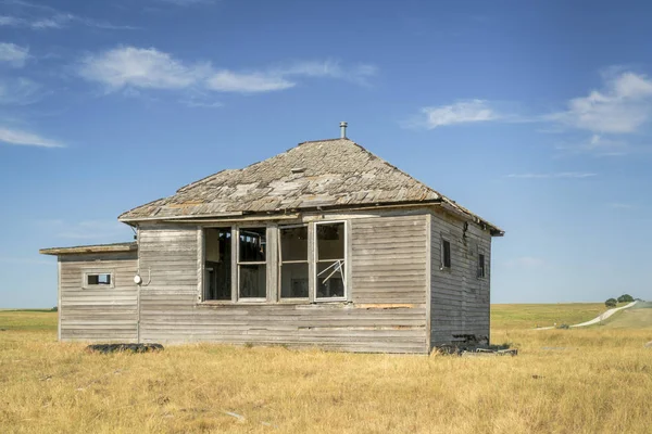 Övergivet hus i landsbygdens Nebraska — Stockfoto