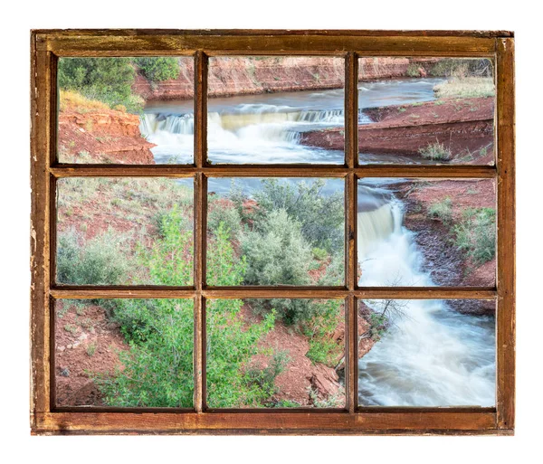 Creek z wodospadami, w podnóża Colorado — Zdjęcie stockowe