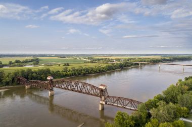 Demiryolu Katy Köprüsü, Missouri Nehri üzerinde Boonville