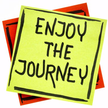 Yapışkan notu üzerinde yolculuk keyfini çıkarın