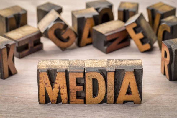 Media word abstract in wood type — Stock Photo, Image