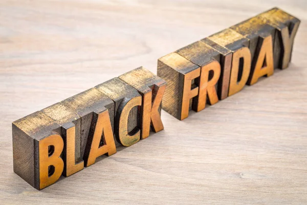 Black Friday banner in wood type — Stock Photo, Image