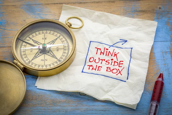 Denk buiten de doos - servet doodle — Stockfoto