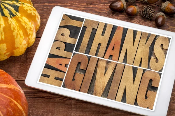 Feliz Dia de Ação de Graças no tablet — Fotografia de Stock
