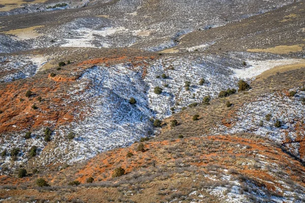 Őszi vagy téli tájat, a Red Mountain nyitott tér — Stock Fotó