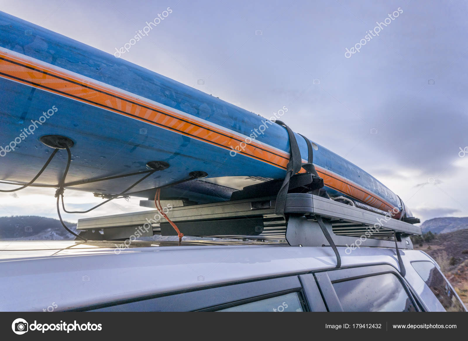 Paddle Board Car Racks >> Stand Up Paddleboard On Roof Racks Of Suv Stock Photo Paddle Board Car Racks >> Stand Up Paddleboard On Roof Racks Of Suv Stock Photo