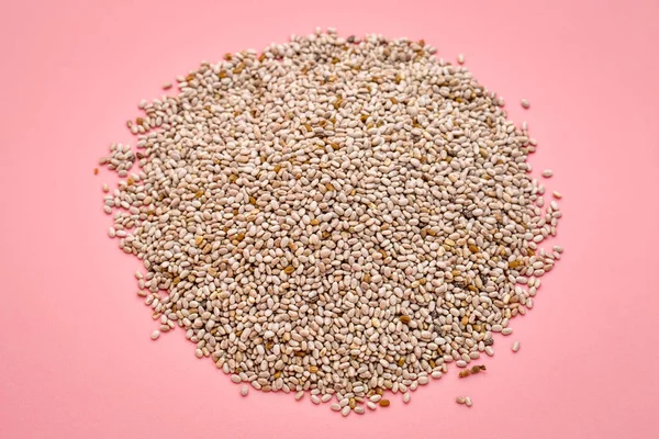 Pilha de sementes de chia branco — Fotografia de Stock