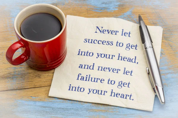 Nunca dejes que el éxito entre en tu cabeza. —  Fotos de Stock