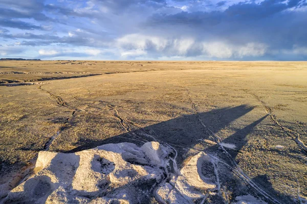 Klippformation och prairie i norra Colorado — Stockfoto