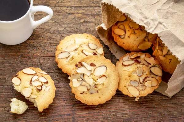 French almond cookies and coffee — Stock Photo, Image