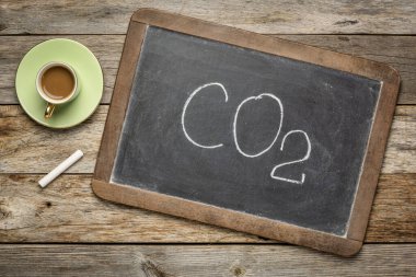 Tahtadaki karbondioksitin kimyasal sembolü