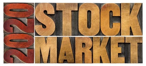 2020 abstrato palavra mercado de ações no tipo de madeira — Fotografia de Stock