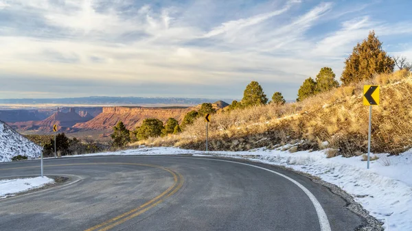 Scenic Windy Mountain Road Winter Scenery Sal Mountain Loop Moab — Stock fotografie