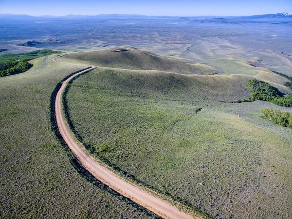 Windige Hinterlandstraße Luftaufnahme Independence Mountain Road North Park Colorado Luftaufnahme — Stockfoto