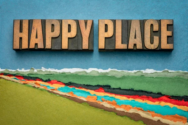 Happy Place Word Abstract Vintage Letterpress Wood Type Abstract Paper — Φωτογραφία Αρχείου