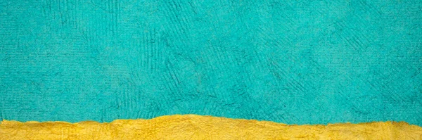 Niebieski Żółty Abstrakcyjny Krajobraz Stworzony Kolorowymi Arkuszami Papieru Teksturowanego Długi — Zdjęcie stockowe