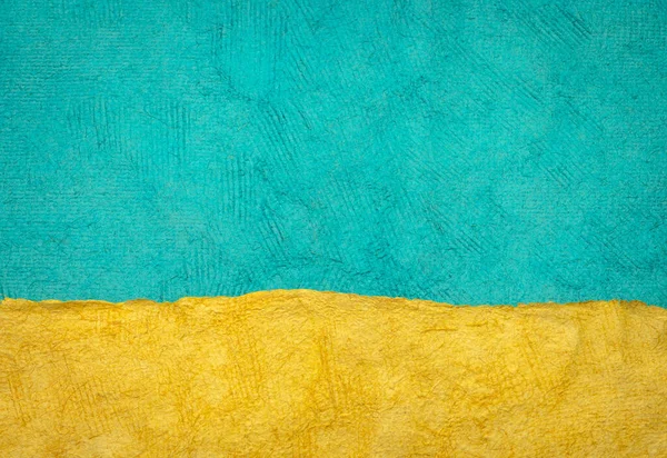 Modrá Žlutá Abstraktní Krajina Vytvořená Barevnými Listy Ručně Vyrobeného Papíru — Stock fotografie