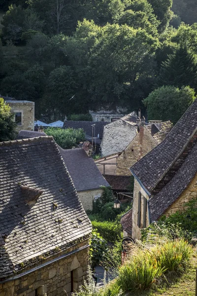 Medeltida byggnader i Belves; Dordogne; Frankrike — Stockfoto