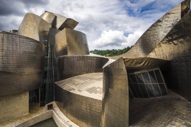 Mimar Frank Gehry de Bilbao Guggenheim Müzesi