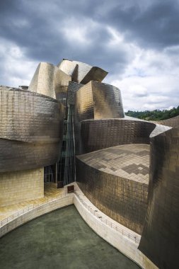 Mimar Frank Gehry de Bilbao Guggenheim Müzesi