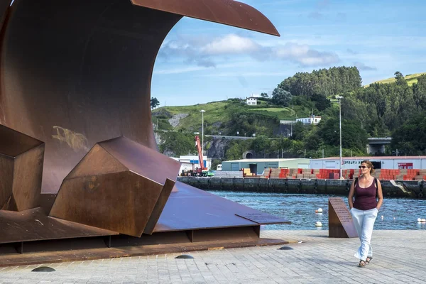 Pueblo pescador de Bermeo en la costa del País Vasco Europ — Foto de Stock