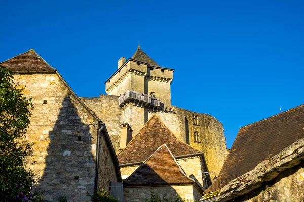 Kasteel Castelnaud-la-chapelle in het dal van de Dordogne Perigord Noir F — Stockfoto