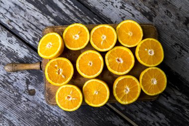 İspanyol taze portakal rustik bir tablo