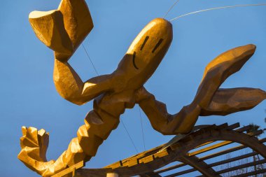 Port Vell Sahili La Gamba Mariscal tarafından heykel 