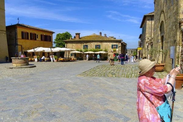 Monteriggioni bahar Toskana İtalya turist
