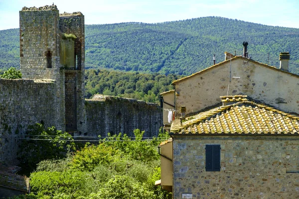 The medieval walls of Monteriggioni, Tuscany — Stock Photo, Image