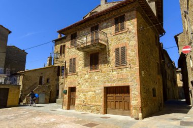 Pienza ortaçağ şehir sokaklarında